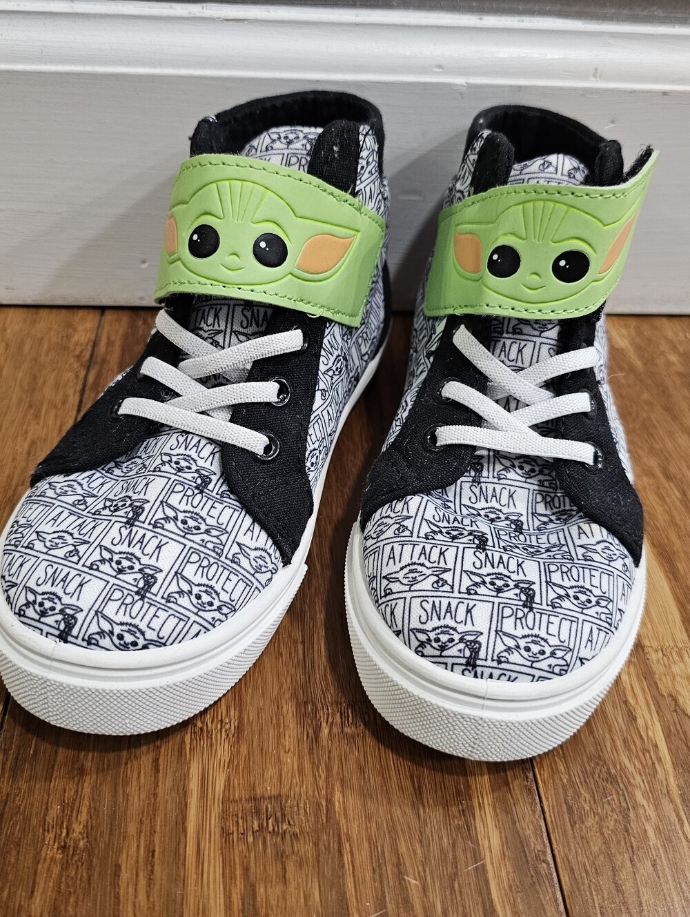 Star Wars Mandalorian Grogu Baby Yoda High Top Sneakers Ground Up Kids Size 12